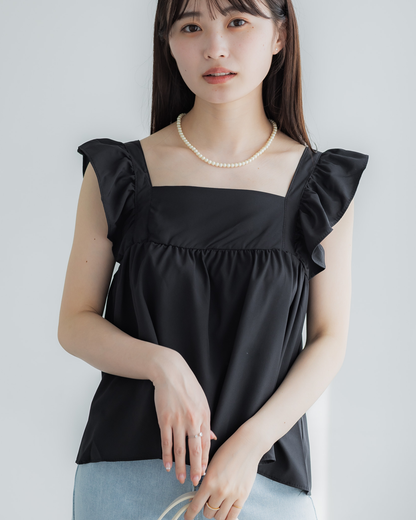 Back ribbon frill blouse