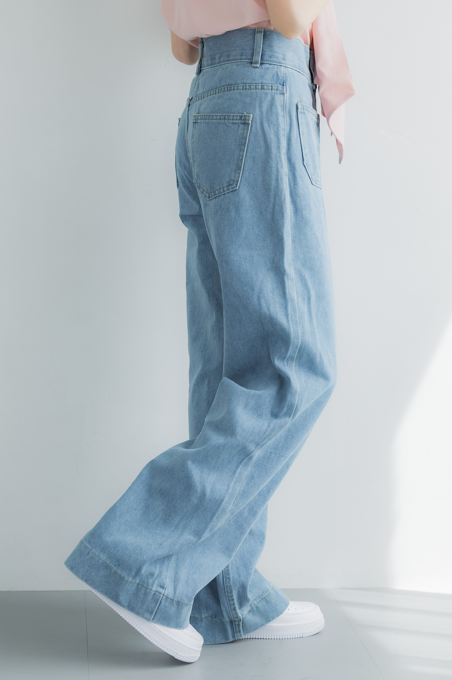 Patch pocket denim pants