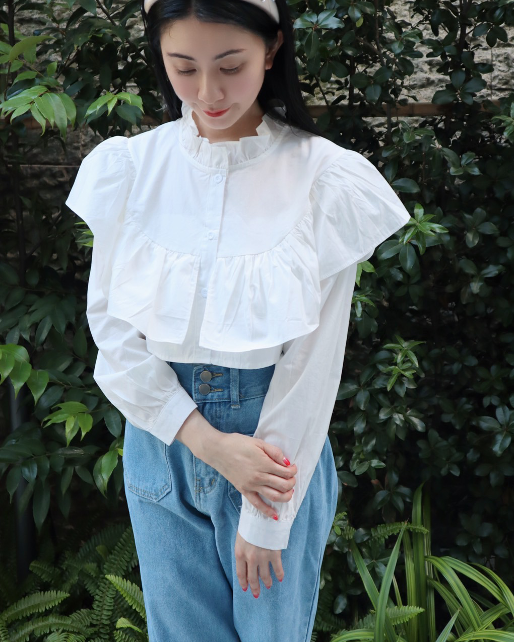 frill blouse